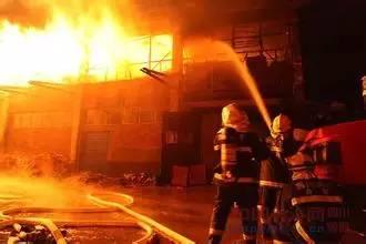 北碚消防吃瓜群众,吃瓜群众见证消防员日常